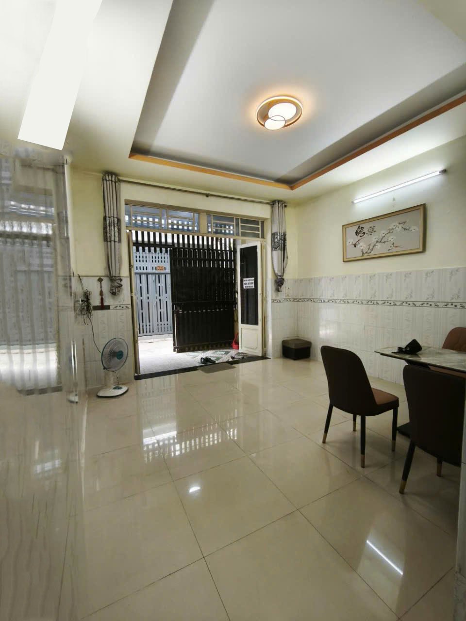 Nhà Vuông 2 tầng Hẻm Ôtô 25m2 – Thạnh lộc 15 Q12 - Ảnh 1